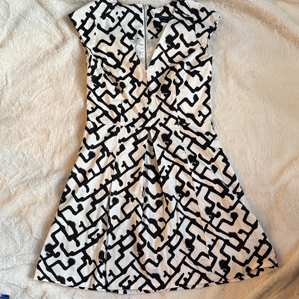 French Connection Black and White Patterned Women's Dress